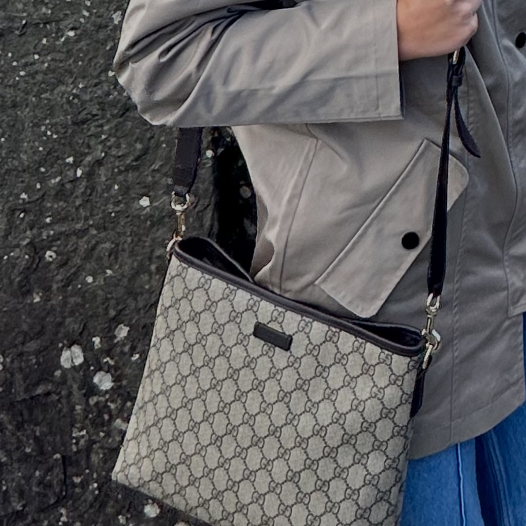 Gucci Beige Gg Canvas Crossbody Bag With Black Trim